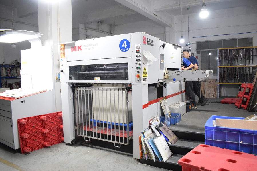 GUANGZHOU YM PACKAGE PRODUCTS CO.,LTD. línea de producción del fabricante