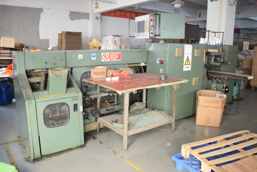 GUANGZHOU YM PACKAGE PRODUCTS CO.,LTD. línea de producción del fabricante